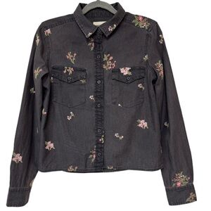 {American Eagle} Long Sleeve Collar Cropped Button Down Floral Shirt Top